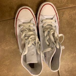 Converse women’s size 6